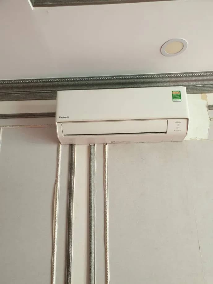 Sau khi hoàn thành sửa máy lạnh treo tường Panasonic tại Tân Phú — thợ Phan Chí Tâm (4 sao)