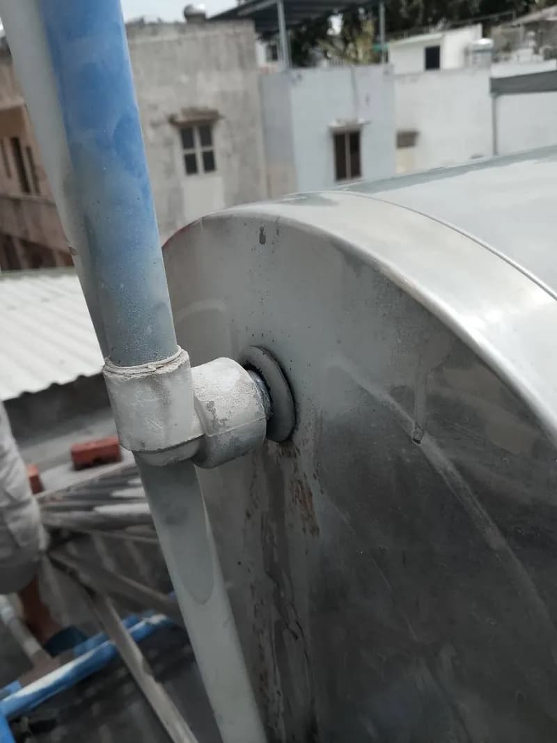 Trước sửa bình năng lượng mặt trời tại Quận 5 — thợ Đỗ Văn Nhiều