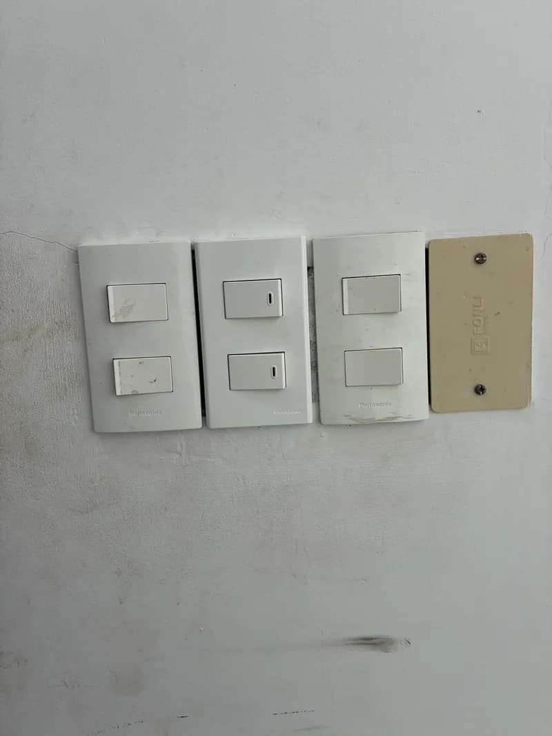 Sau khi hoàn thành sửa công tắc điện tại phường 4 quận 8 hcm, Quận 8 — thợ Dương Oai (5 sao)