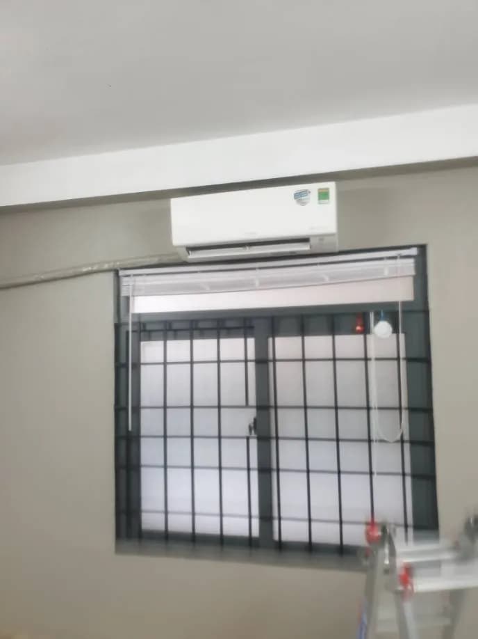 Sau khi hoàn thành sửa máy lạnh treo tường tại p.Khánh Hội, Quận 4 — thợ Phan Chí Tâm