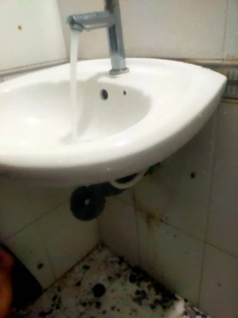 Sau khi hoàn thành sửa bồn rửa mặt tại Phường Thông Tây Hội, Gò Vấp — thợ Lê Đăng Tuấn