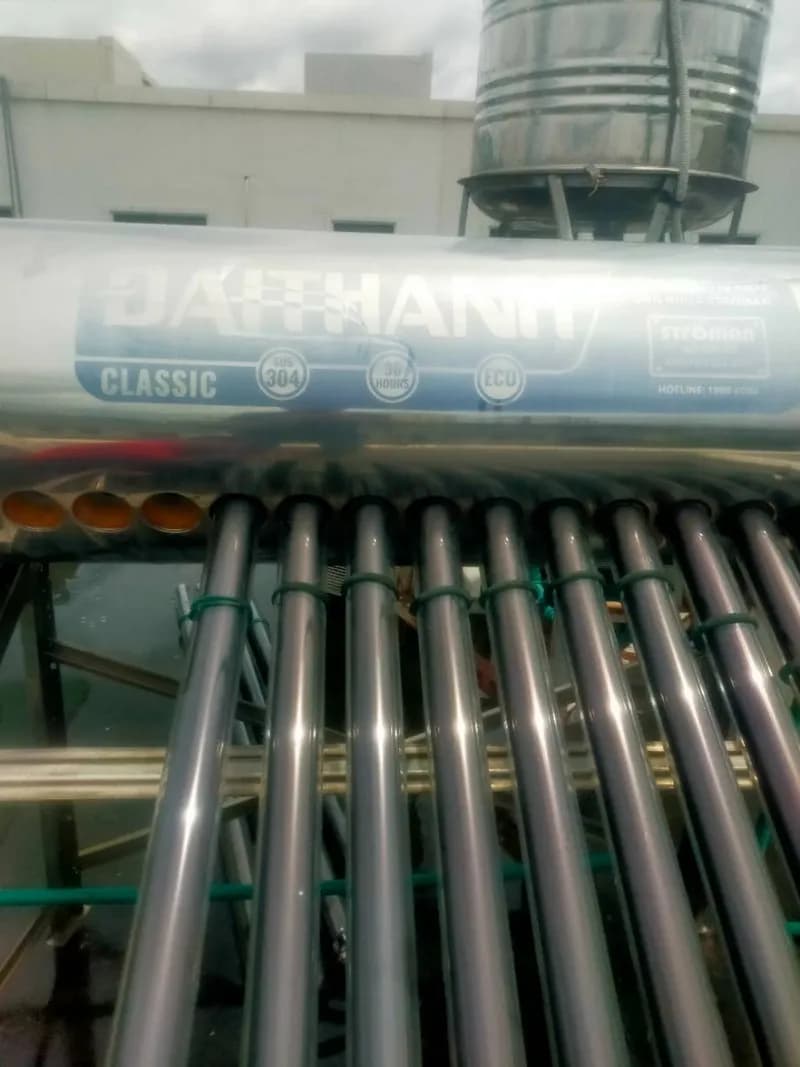 Trước sửa máy nước nóng năng lượng mặt trời Đại Thành tại Phường Bình Trưng, Thủ Đức — thợ Lê Đăng Tuấn