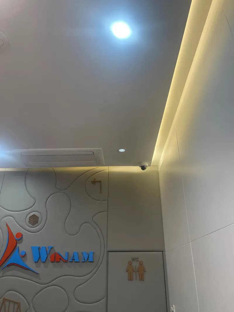 Trước sửa đèn âm trần tại TPHCM — thợ Nguyễn Quốc Bảo