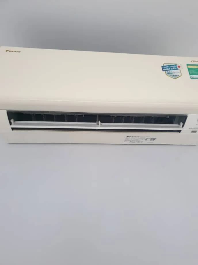 Trước sửa máy lạnh treo tường Daikin tại Bình Thạnh — thợ Phan Chí Tâm