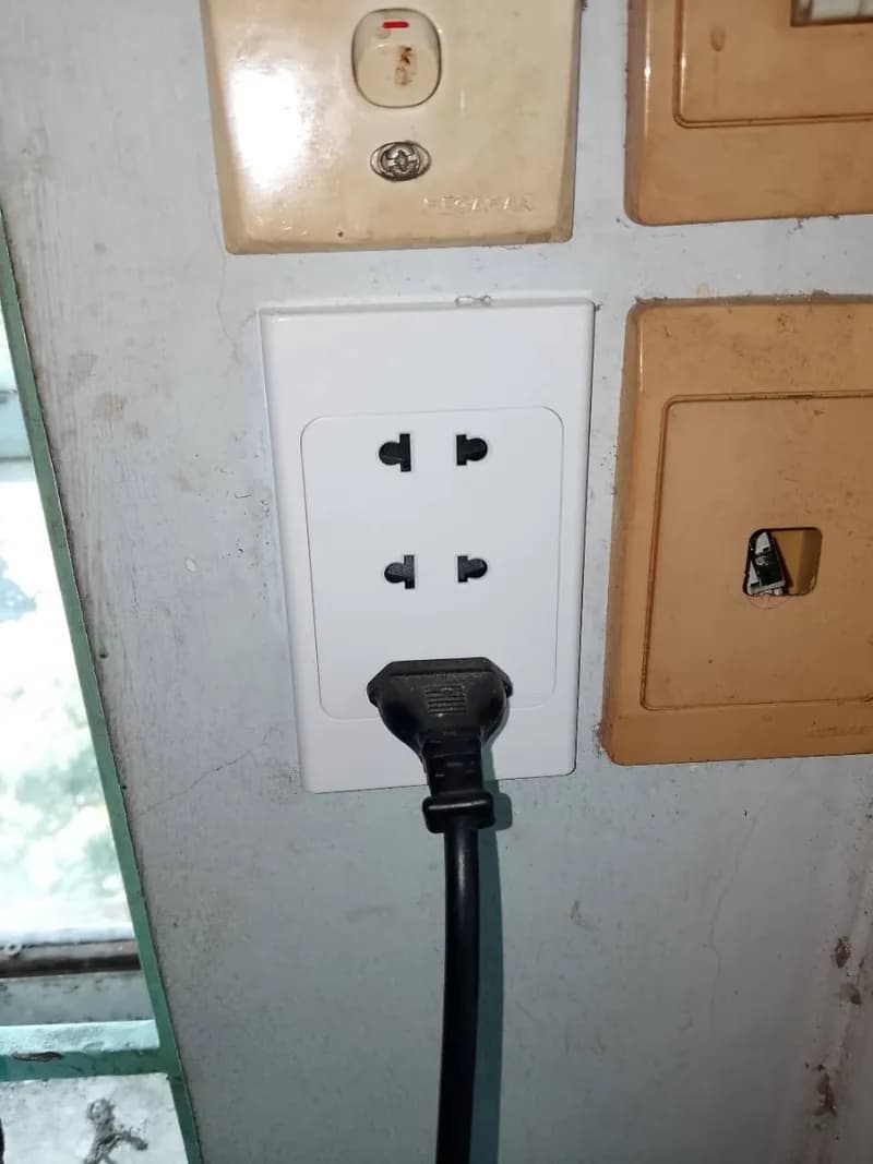 Sau khi hoàn thành sửa ổ cắm điện Panasonic tại Phường 7, Quận 8 — thợ Đỗ Văn Nhiều (4 sao)