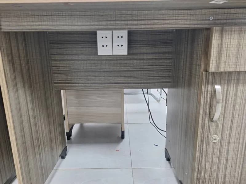 Trước sửa ổ cắm điện Panasonic tại Quận 8 — thợ Trần Quốc Đông