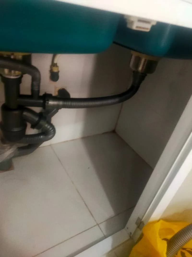 Thay bộ xả bồn rửa chén bị rò rỉ tại Bình Thạnh tại Bình Thạnh