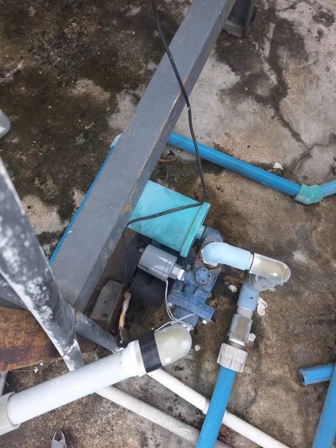 Sau khi hoàn thành sửa máy bơm tăng áp Panasonic tại Nhà Bè — thợ Trần Quốc Đông