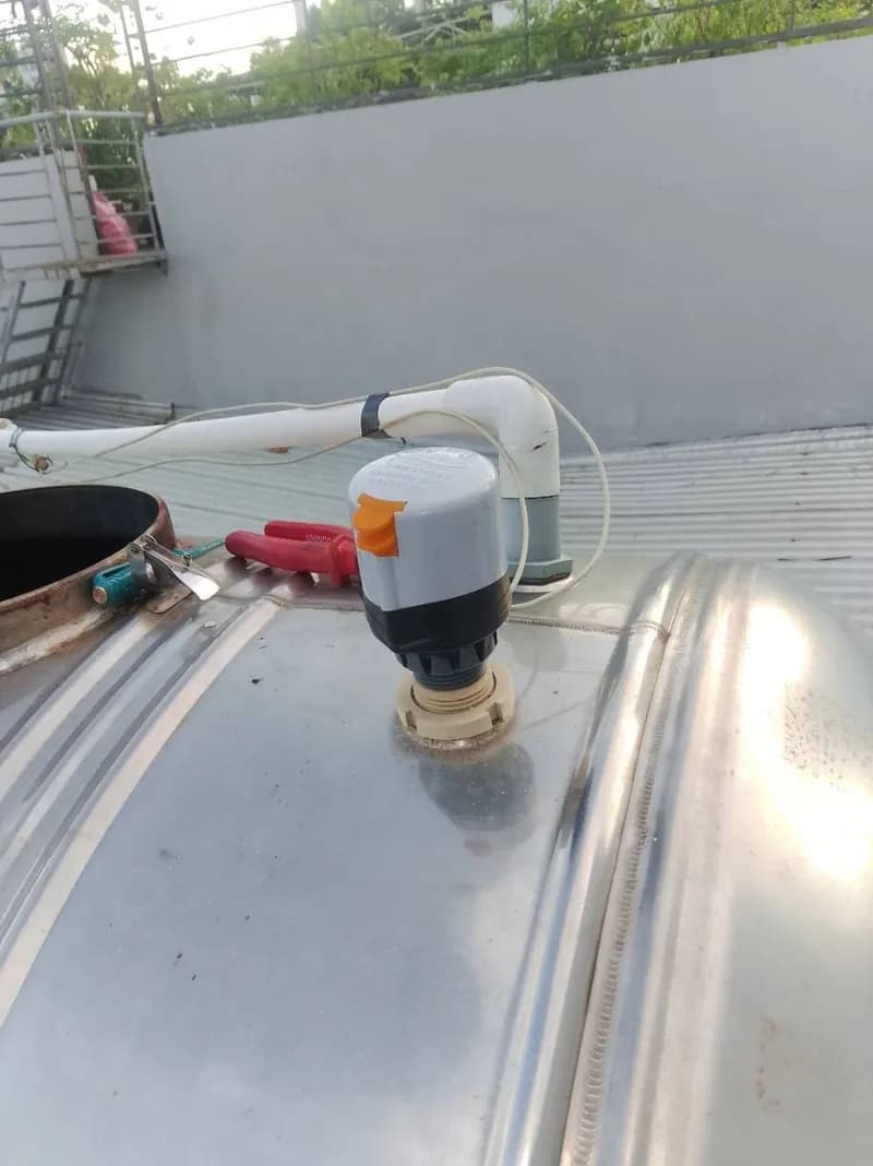 Sau khi hoàn thành sửa máy bơm tại phường Diên Hồng quận 10, Quận 10 — thợ Trương Công Việt Trân