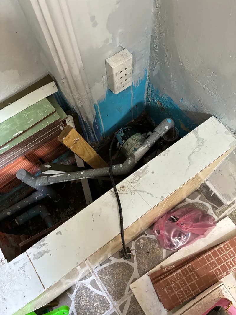 Trước sửa hệ thống ống nước và vòi toilet Bình Minh tại Bình Tân — thợ Dương Oai