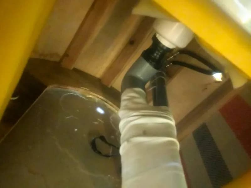 Trước sửa đường ống thoát nước tại Gò Vấp — thợ Lê Đăng Tuấn