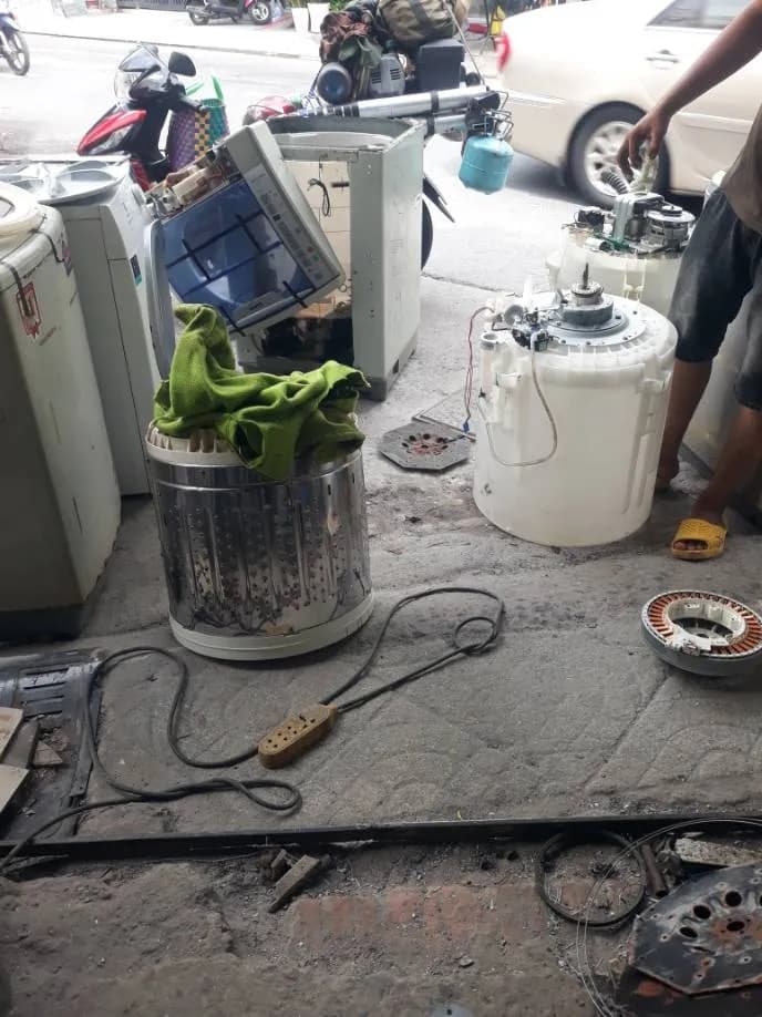 Trước sửa máy giặt lồng đứng tại Phường 10, Tân Bình — thợ Đặng Anh Huy