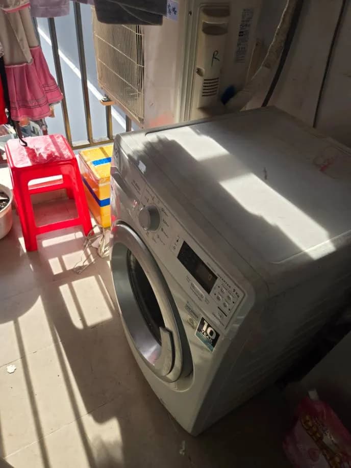 Sau khi hoàn thành sửa máy giặt cửa ngang Electrolux tại Tân Bình — thợ Lê Hữu Lộc