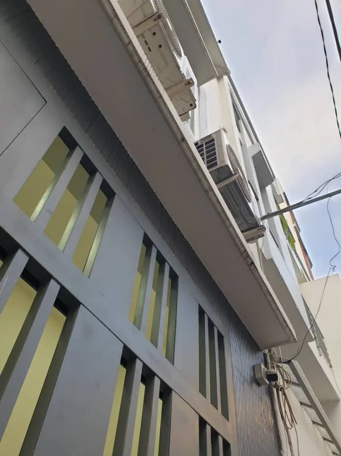Trước sửa máy lạnh treo tường tại Phường Diên Hồng (P14 Q10), Quận 10 — thợ Phan Chí Tâm