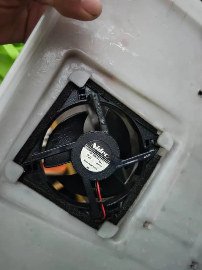 Sau khi hoàn thành sửa tủ lạnh Nidec tại Tân Bình — thợ Lê Hữu Lộc