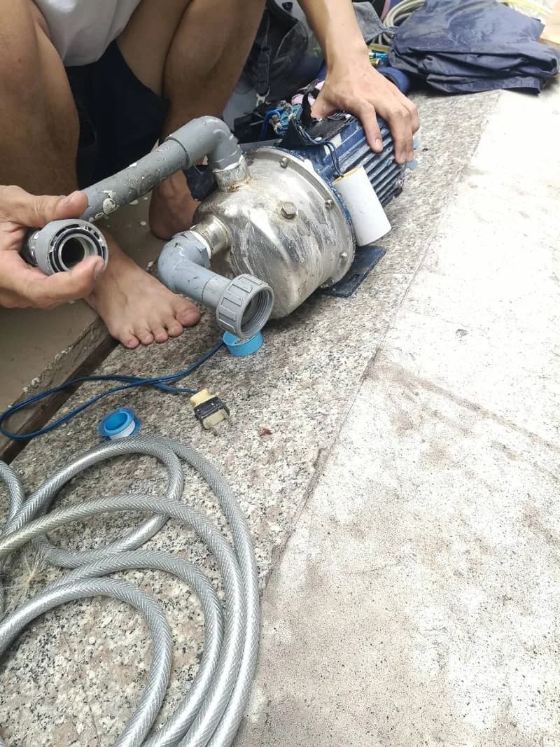 Thay khớp nối, chống rò rỉ máy bơm nước tại Tân Bình tại Tân Bình