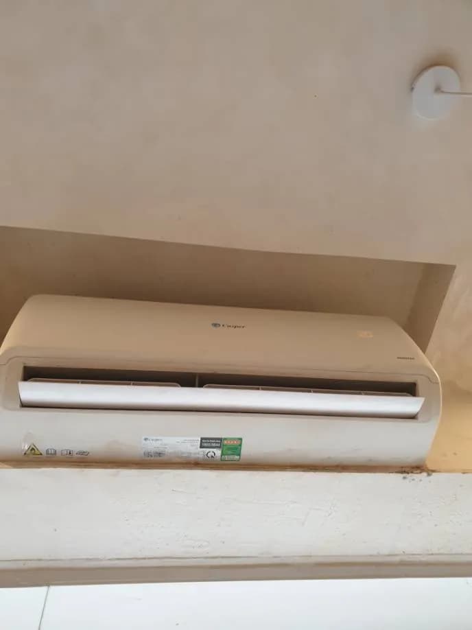 Trước sửa máy lạnh treo tường Casper tại Phường Bến Thành, Quận 1 — thợ Phan Chí Tâm