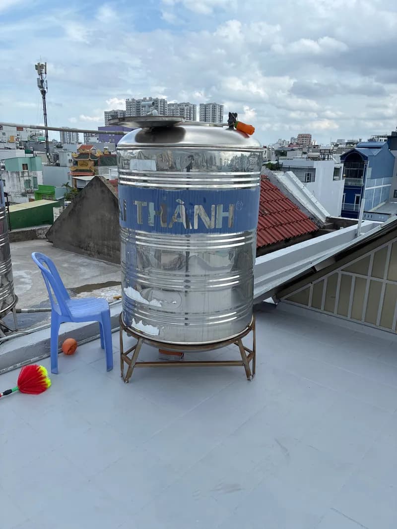 Trước sửa bồn chứa nước tại Quận 6 — thợ Dương Oai