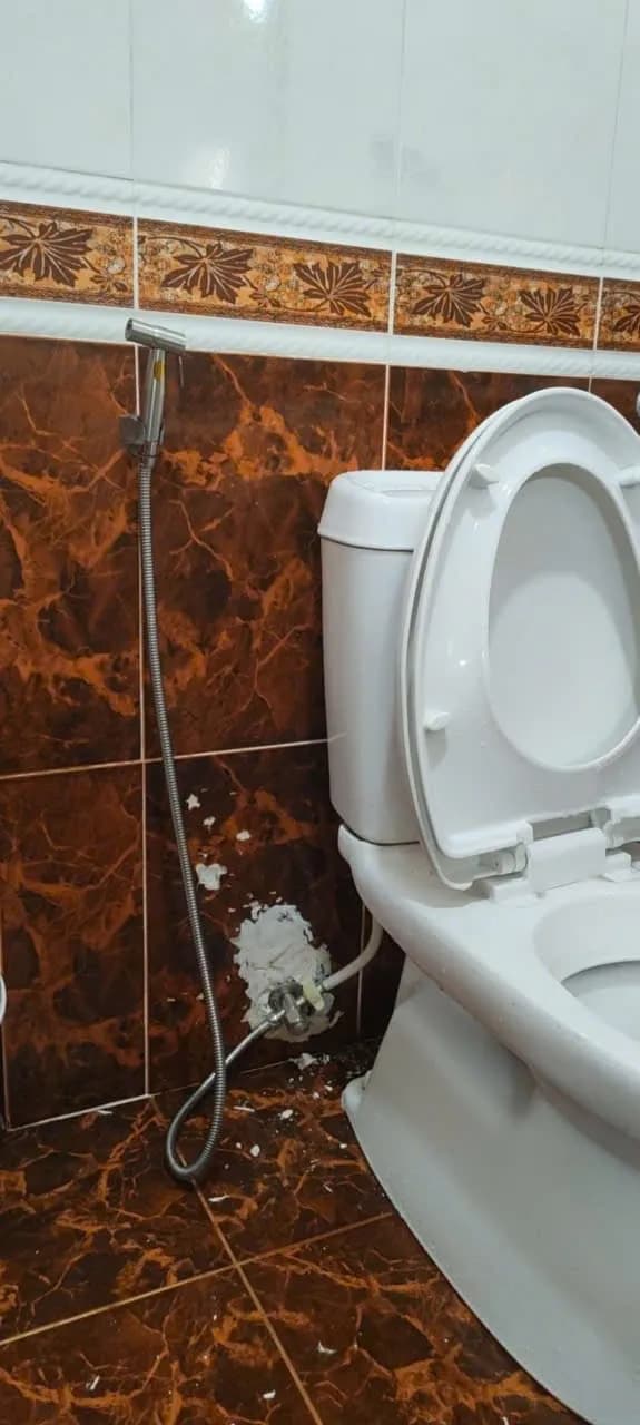 Sau khi hoàn thành sửa vòi xịt bồn cầu tại Phường Thủ Đức - TP.HCM, Thủ Đức — thợ Bùi Văn An