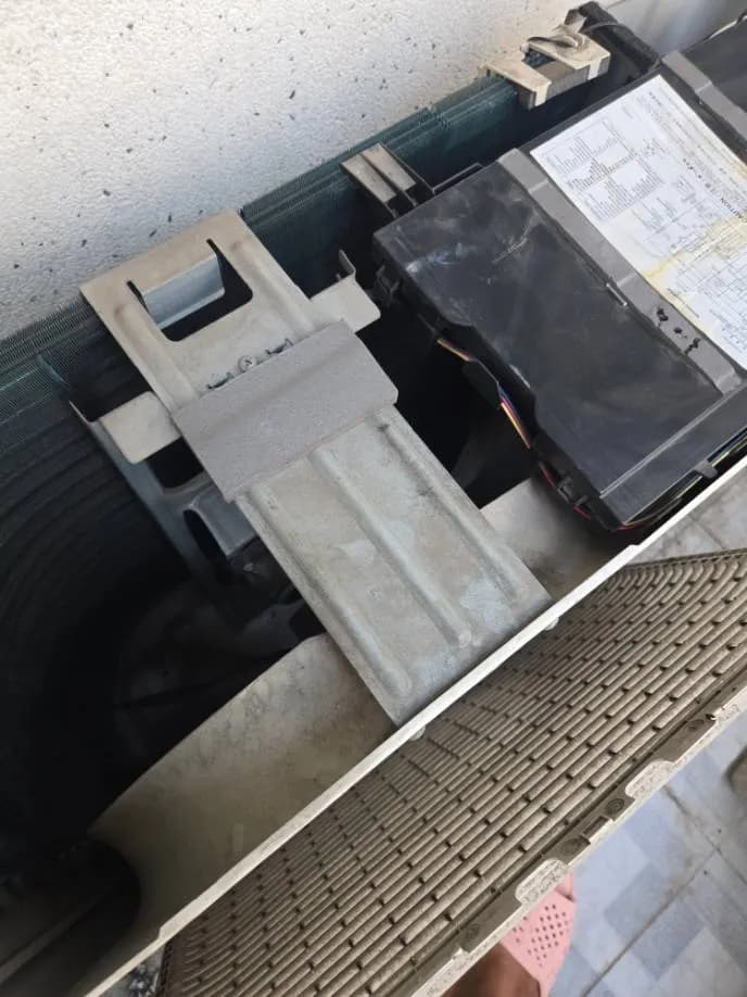 Sau khi hoàn thành sửa máy lạnh treo tường Panasonic tại Phường Phú Nhuận, Phú Nhuận — thợ Lê Hữu Lộc
