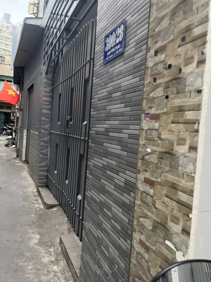 Thay thế CB Schneider và ổ cắm điện tại quận Tân Phú tại Tân Phú
