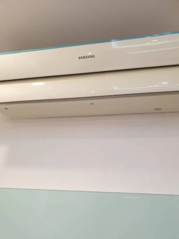 Sau khi hoàn thành sửa máy lạnh treo tường Samsung tại Phường Tân Phong, Quận 7 — thợ Phan Chí Tâm