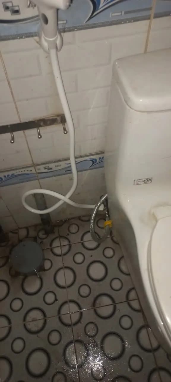 Thay dây xịt bồn cầu bị rò rỉ tại Thủ Đức, TP.HCM tại P.HCM, Thủ Đức