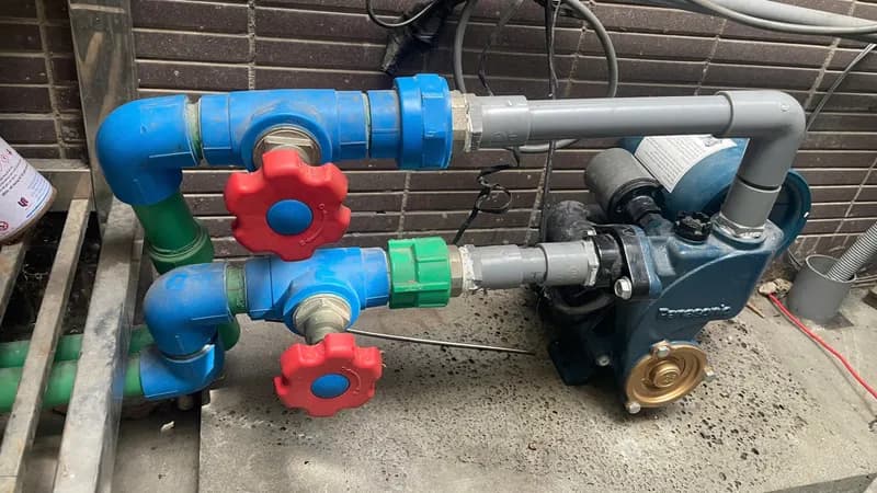 Sau khi hoàn thành sửa máy bơm nước tại Phường Phước Long, Thủ Đức — thợ Bùi Văn An