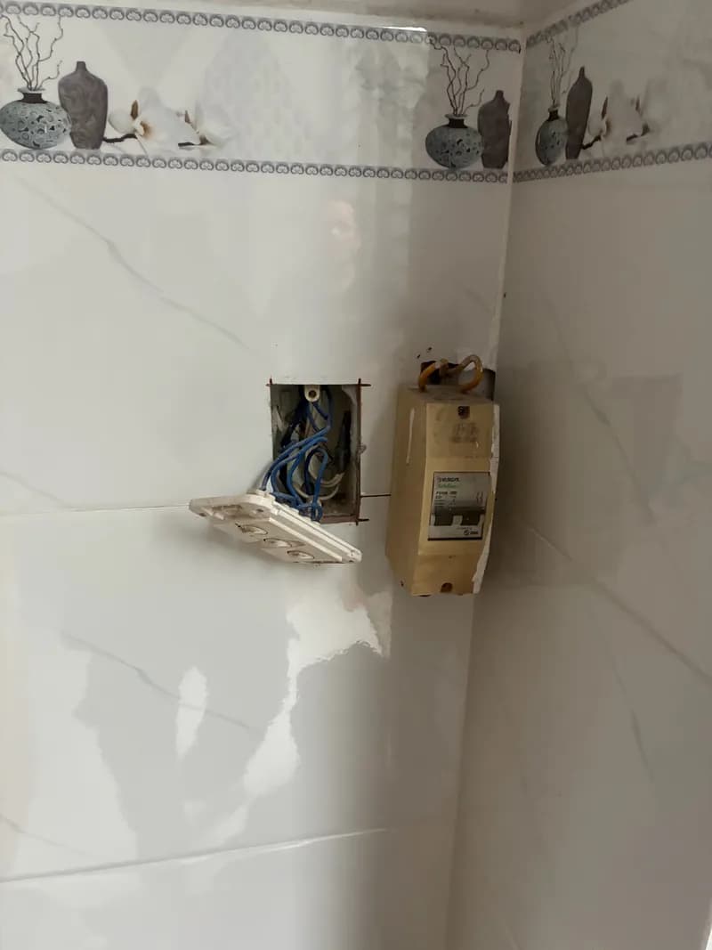 Trước sửa ổ cắm điện Panasonic tại Phường 12, Quận 3 — thợ Dương Oai
