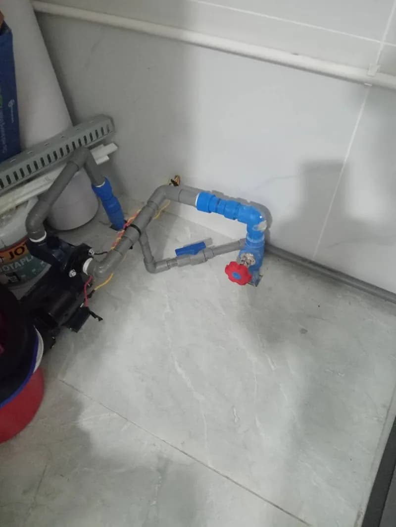 Sau khi hoàn thành sửa máy bơm tăng áp Bình Minh tại Phường Tây Thạnh, Tân Phú — thợ Võ Hồng Hải