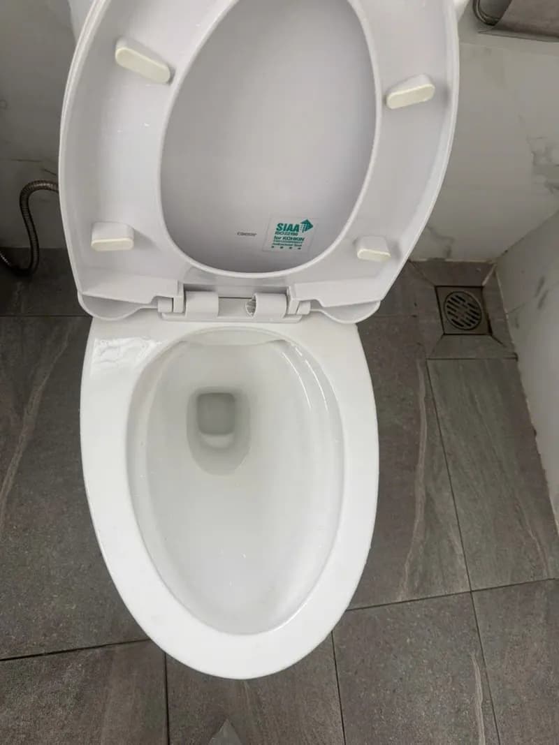 Thông tắc bồn cầu Caesar chuyên nghiệp tại Thủ Đức giá rẻ tại Thủ Đức