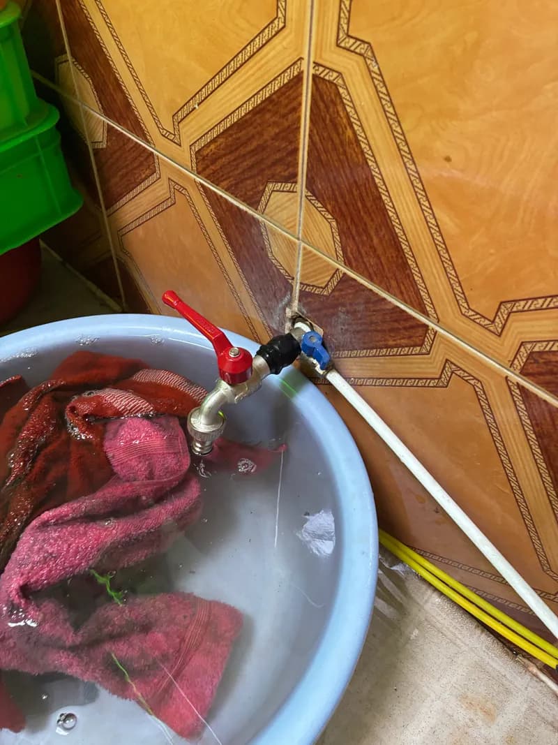 Sau khi hoàn thành sửa vòi nước Đạt Hòa tại Phú Nhuận — thợ Dương Oai