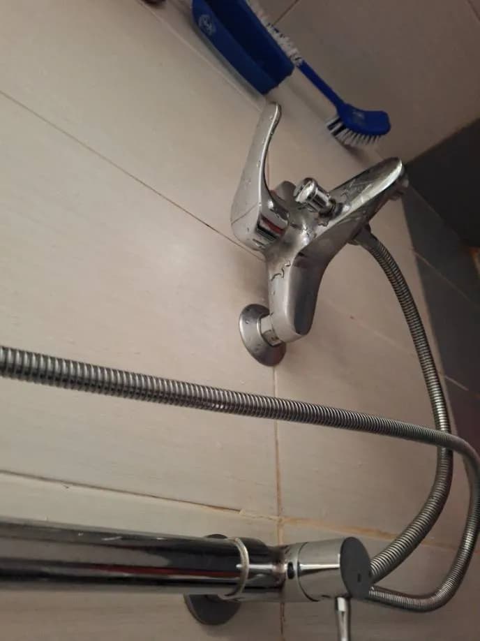 Sau khi hoàn thành sửa vòi sen tắm tại Quận 7 — thợ Trần Quốc Đông