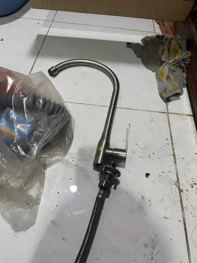 Trước sửa vòi rửa chén tại Thủ Đức — thợ Bùi Văn An