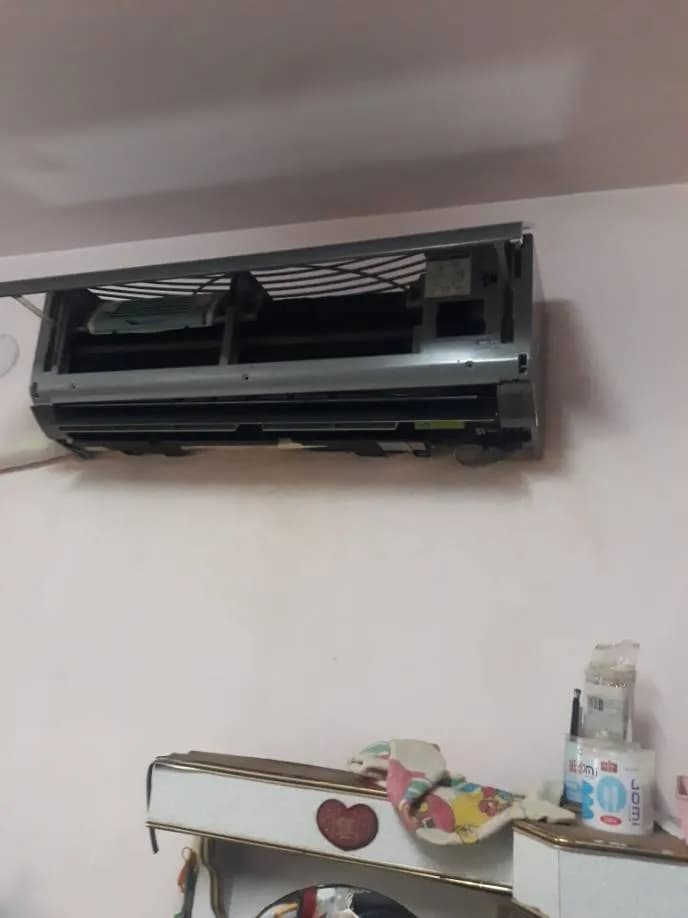 Trước sửa máy lạnh treo tường tại Quận 5 — thợ Đặng Anh Huy