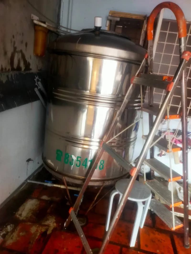 Sau khi hoàn thành sửa bồn nước inox tại TPHCM — thợ Lê Đăng Tuấn