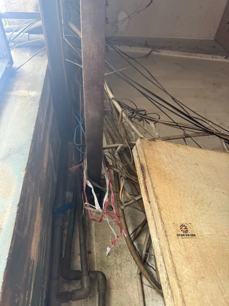 Dò tìm và đấu nối lại đường dây điện chập tại Quận 3 tại Quận 3