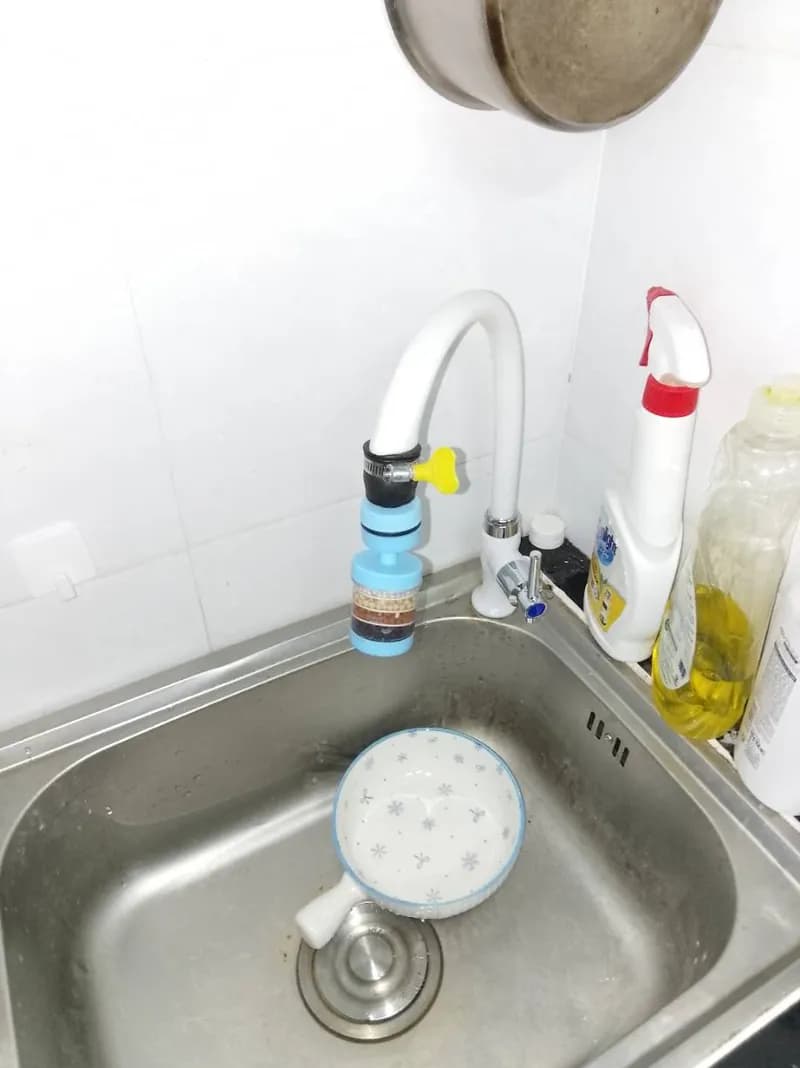Sau khi hoàn thành sửa vòi nước bồn rửa bát tại phường hạnh thông gò vấp, Gò Vấp — thợ Trương Công Việt Trân