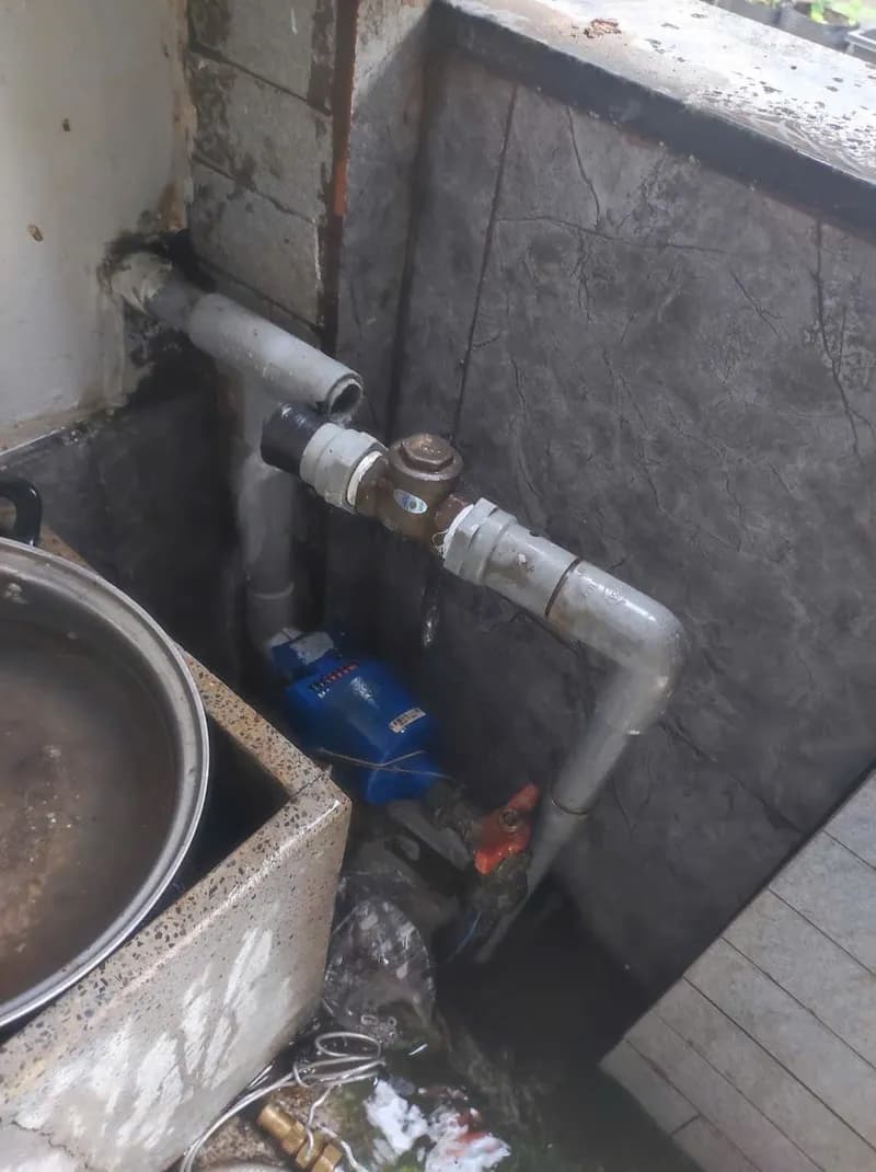 Trước sửa đường ống nước tại Phường Trường Thọ, Thủ Đức — thợ Bùi Văn An