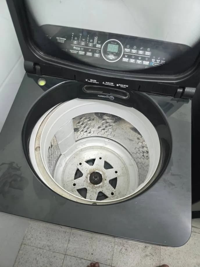 Trước sửa máy giặt cửa trên Panasonic tại Tân Bình — thợ Lê Hữu Lộc