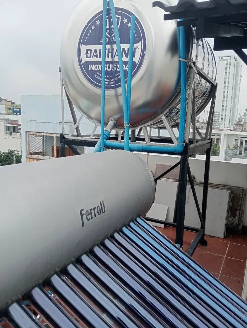 Thay ống nước rò rỉ và căn chỉnh phao bồn nước Bình Tân tại Bình Tân