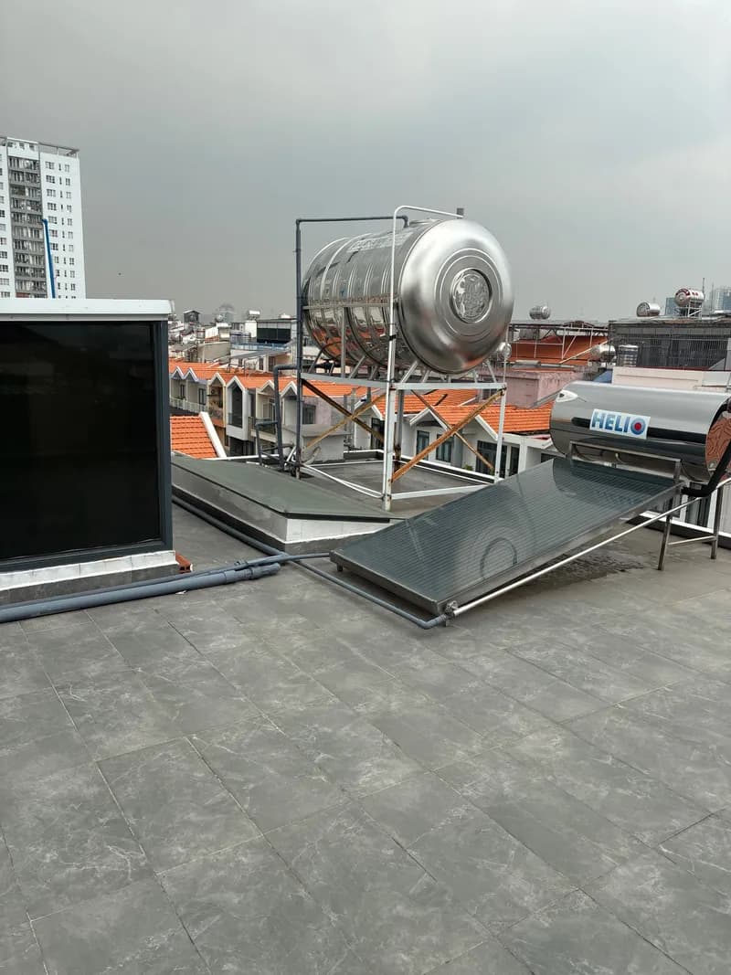 Trước sửa bồn nước tại Phường Tân Hưng, Quận 7 — thợ Dương Oai