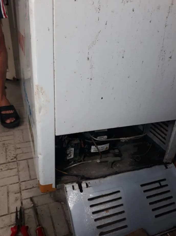 Sau khi hoàn thành sửa tủ đông Sanaky tại Quận 7 — thợ Đặng Anh Huy