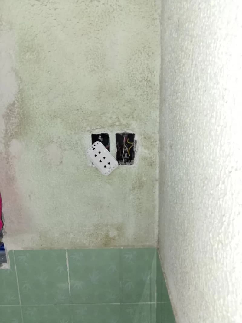 Trước sửa đồng hồ điện EMIC tại Phường Hạnh Thông, Gò Vấp — thợ Trương Công Việt Trân