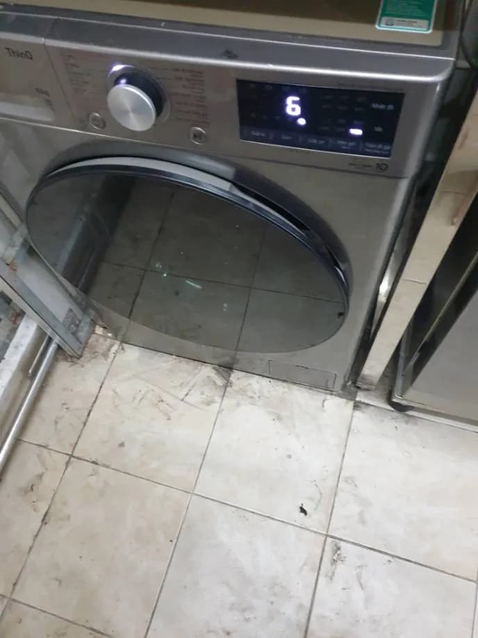 Trước sửa máy giặt cửa ngang LG tại Quận 8 — thợ Phan Chí Tâm
