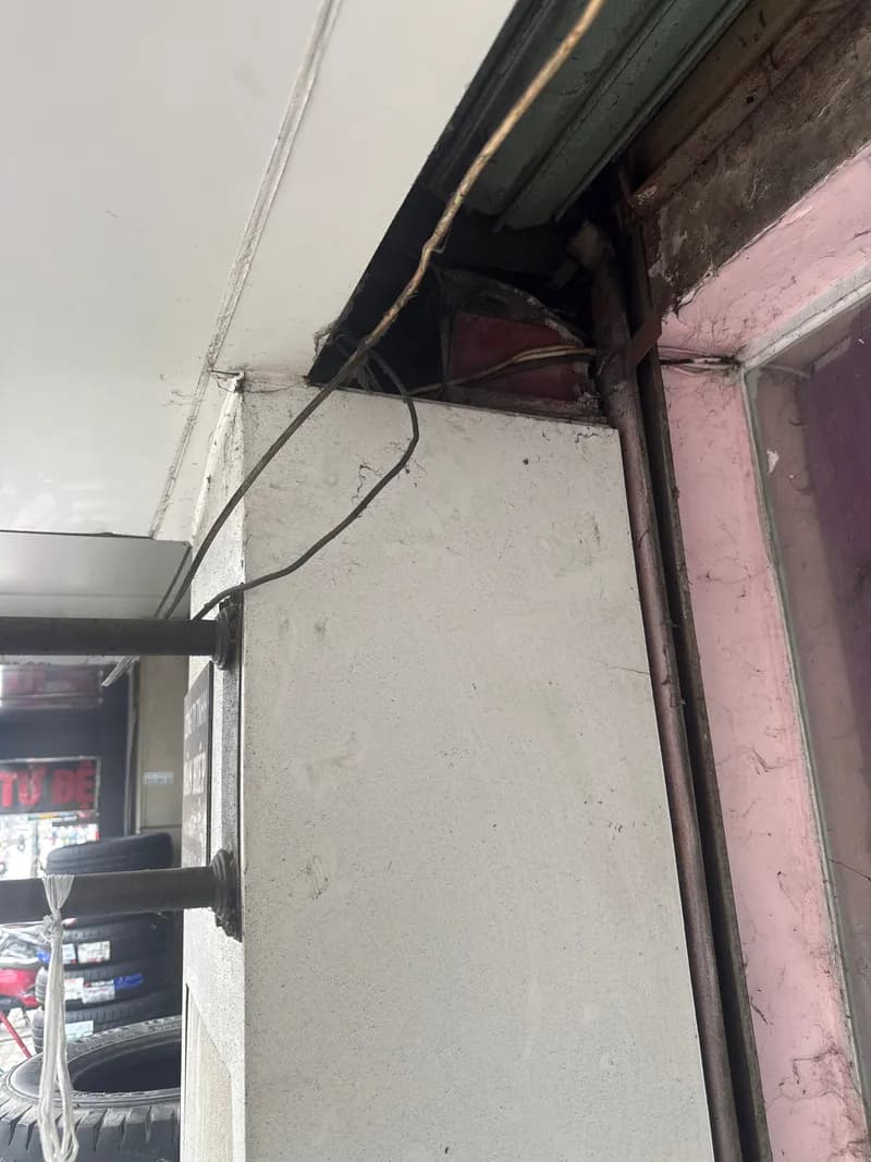 Trước sửa đèn LED tại Quận 10 — thợ Hoàng Anh Tùng