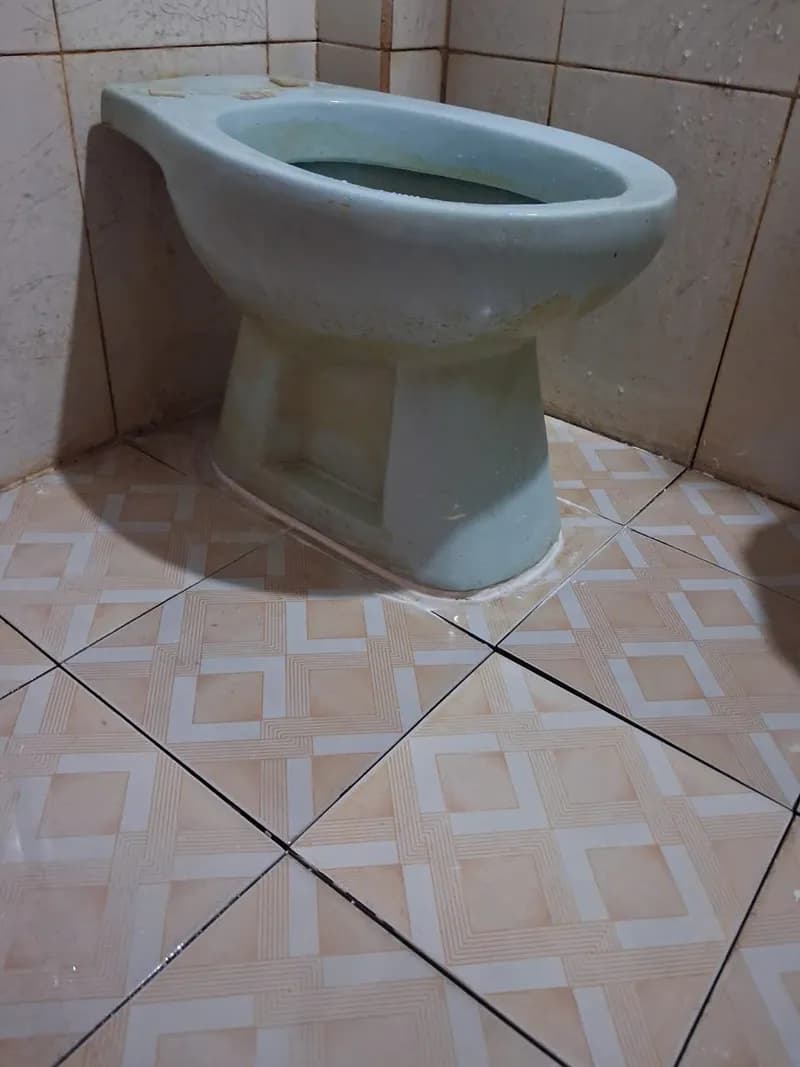 Sau khi hoàn thành sửa bồn cầu tại P. hiệp bình chánh, Thủ Đức — thợ Bùi Văn An