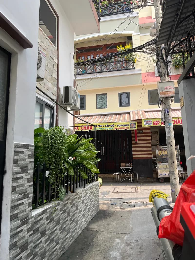 Sau khi hoàn thành sửa aptomat Schneider tại Phường Gia Định, Bình Thạnh — thợ Đặng Văn Thịnh