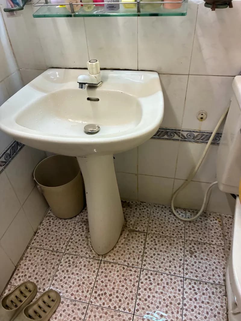 Sau khi hoàn thành sửa lavabo tại Quận 11 — thợ Dương Oai