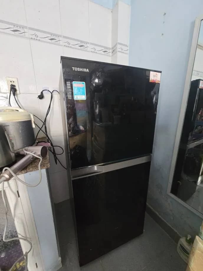 Sau khi hoàn thành sửa tủ lạnh Toshiba tại Gò Vấp — thợ Lê Hữu Lộc